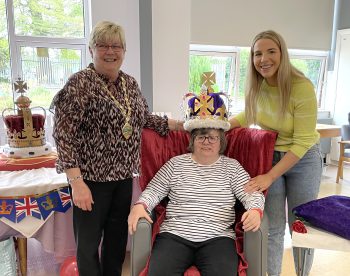 Lesley Ann McBeth, Senior Day Care Worker; Elaine Whitehouse, winner; Angela Dobbins, Deputy Mayor .