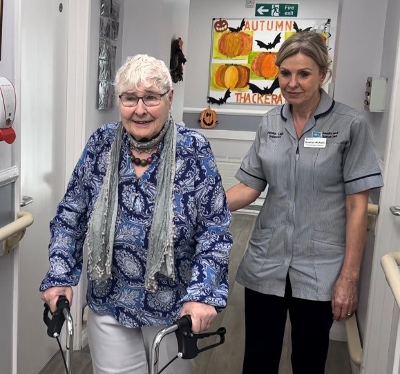 Ann Hull Thackeray Day Centre With Siobhan McAteer Physiotherapy Assistant